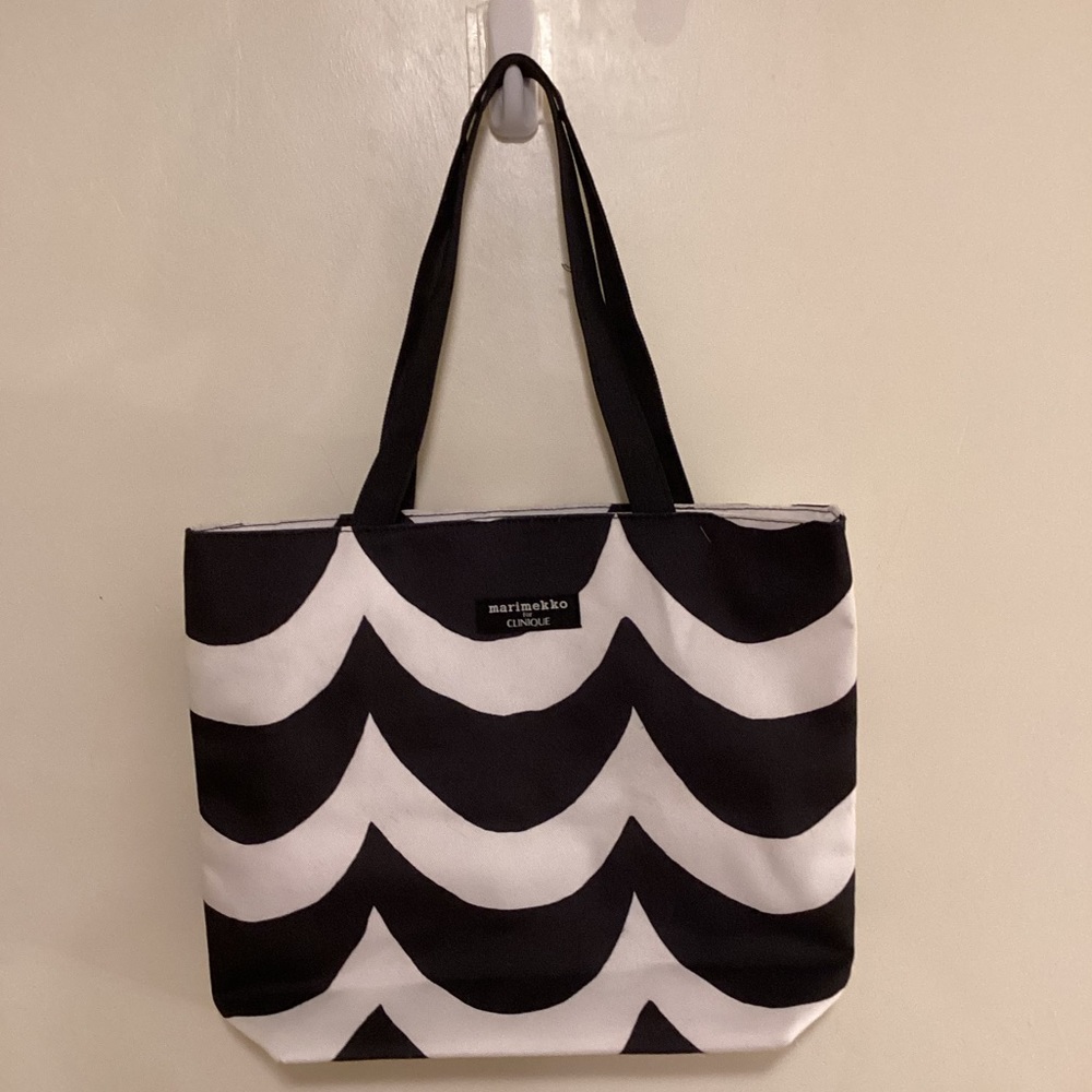 Marimekko Clinique Tote Bag with Coordinating Makeup Bag